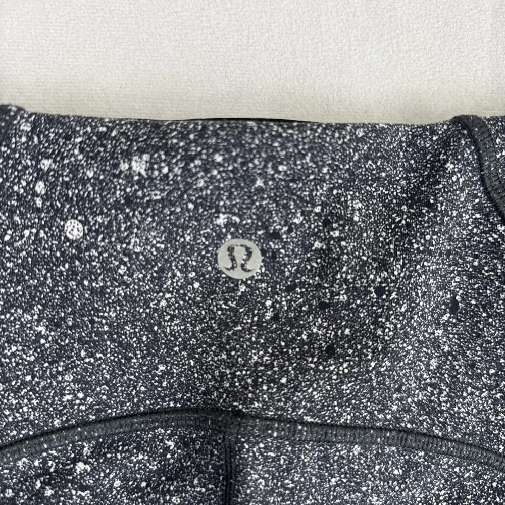 Lululemon Shorts Womens 4 Train‎ Times 6